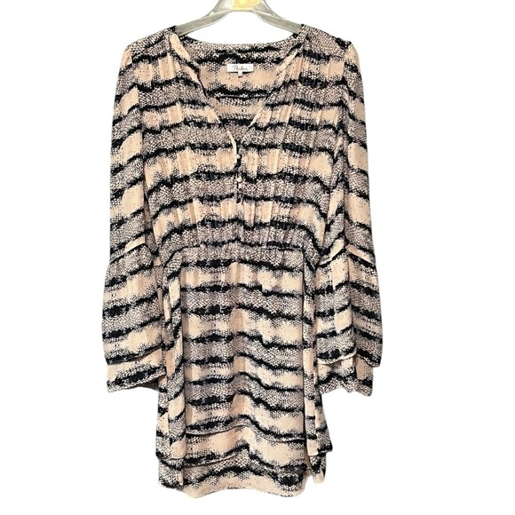Parker Pleated Tie-Dye Reptile Print Layered Flare Bell Sleeve Tiered Mini Dress - Picture 1 of 7